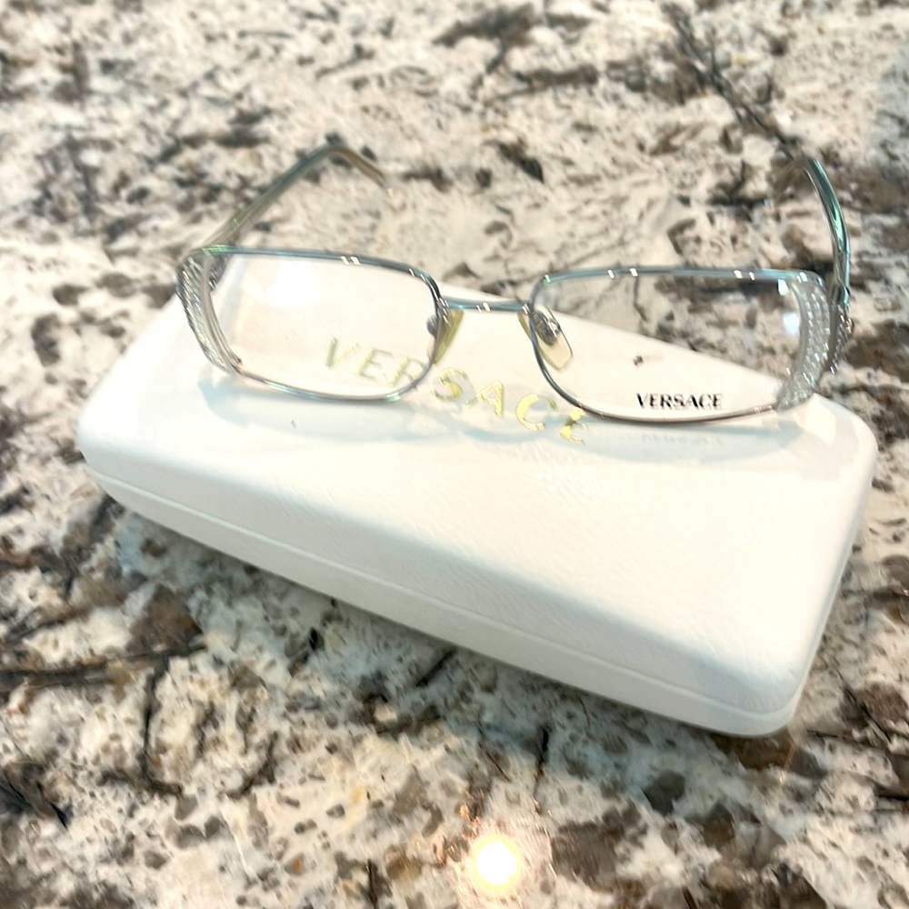 Brand new glasses authentic my prescription couldn’t go in them.
